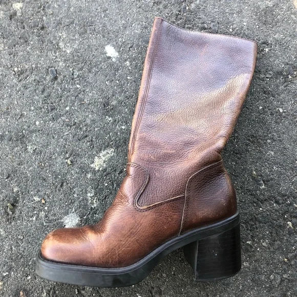 90’s CHUNKY BOOTS - Picture 7 of 7